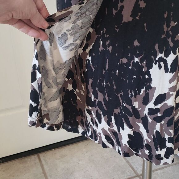 BANANA REPUBLIC Silk Wrap  Dress Black Brown Abstract Short Sleeve Surplice Neck - Picture 10 of 13